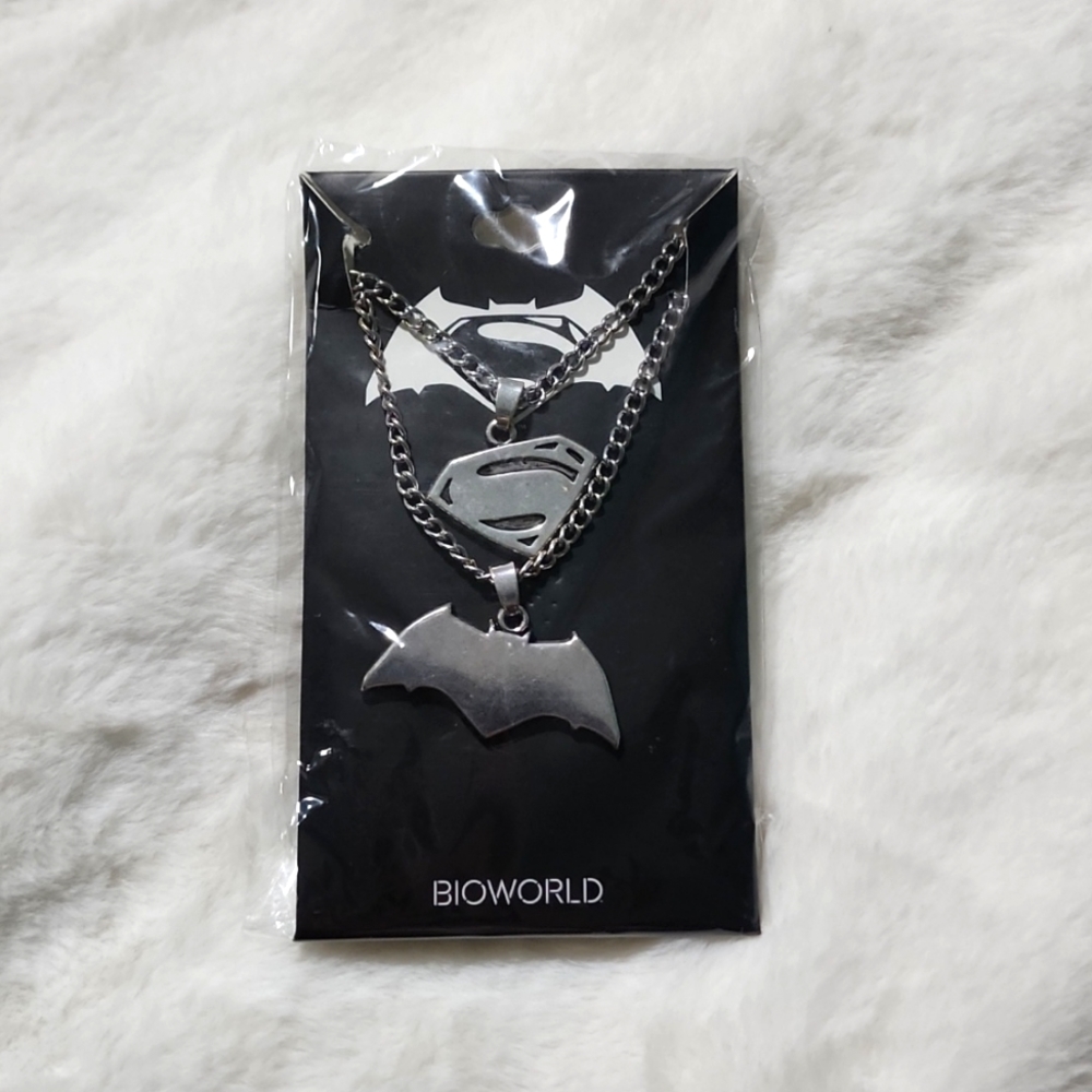 BFF Silver Friendship 2 Piece Necklaces DC Superman Batman Necklaces